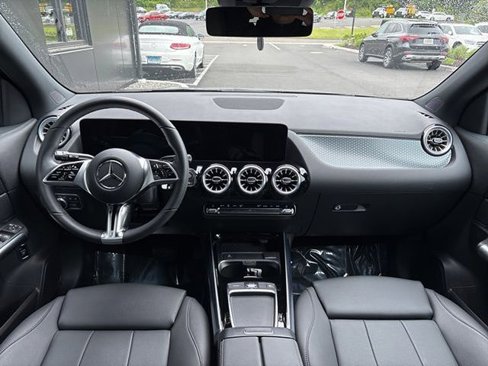 Used 2025 Mercedes-Benz GLA 250 4MATIC image 24