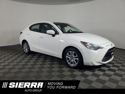 Used 2017 Toyota Yaris iA image 1