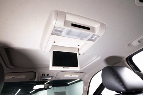 Used 2011 Chevrolet Suburban LTZ image 35