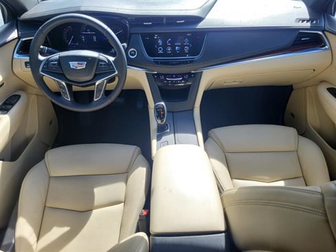 Used 2018 Cadillac XT5 Luxury w/ Driver Awareness Package image 37