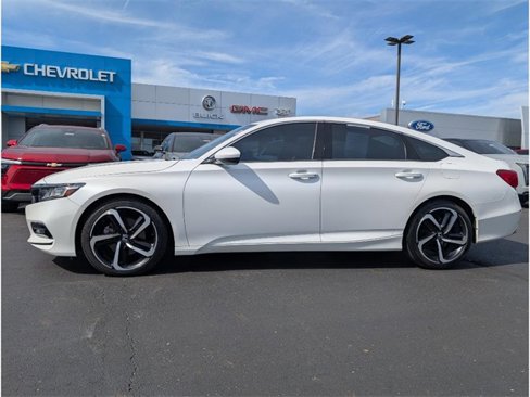 Used 2019 Honda Accord Sport image 4