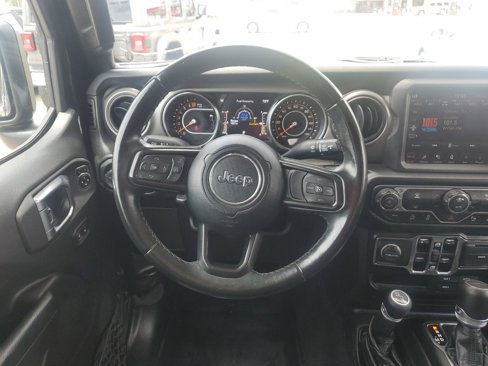 Used 2022 Jeep Gladiator Sport image 11