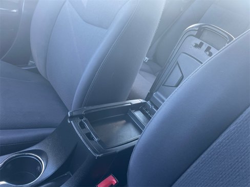 Used 2013 Chrysler 200 Touring image 16