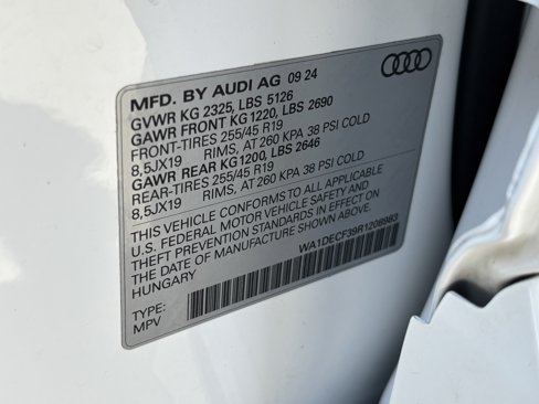 Used 2024 Audi Q3 2.0T Premium image 37