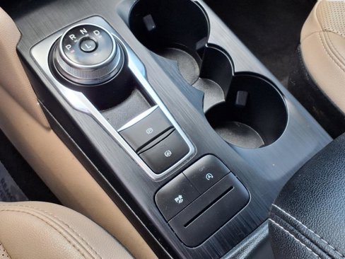 Used 2022 Ford Escape SEL image 19
