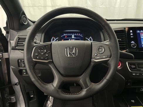 Used 2024 Honda Passport TrailSport image 11