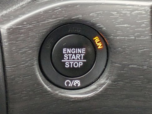 Used 2018 Jeep Grand Cherokee Laredo image 21