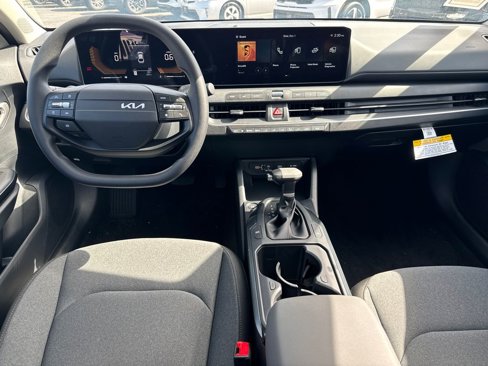 New 2025 Kia K4 LXS image 22