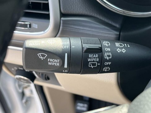 Used 2020 Jeep Grand Cherokee Limited image 20