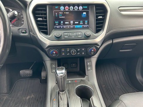 Used 2018 GMC Acadia SLT image 16