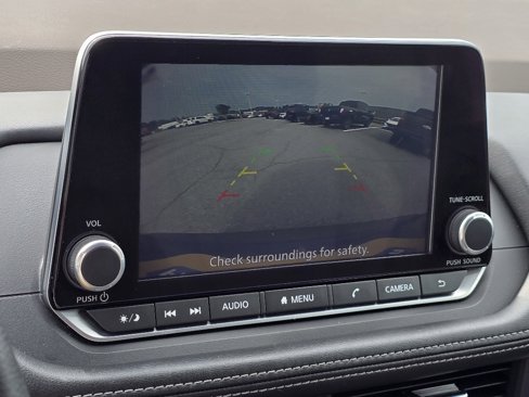 Used 2023 Nissan Rogue SV image 5