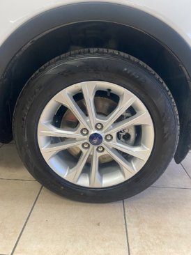 Used 2018 Ford Escape SE image 24