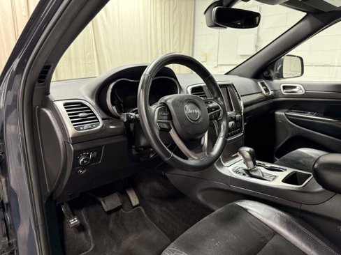 Used 2018 Jeep Grand Cherokee Altitude image 10