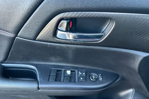 Used 2017 Honda Accord Sport Special Edition image 11