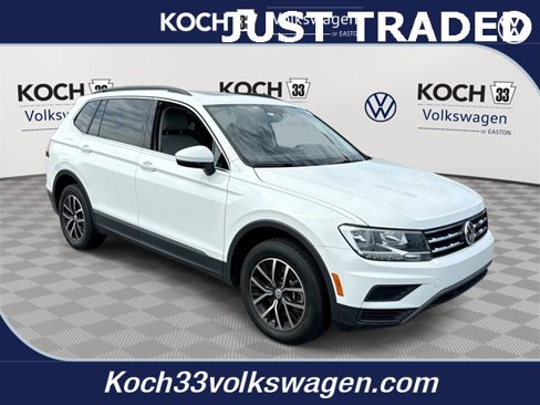 Used 2021 Volkswagen Tiguan SE w/ Panoramic Sunroof Package image 1