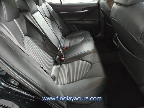 Used 2021 Toyota Camry SE image 14