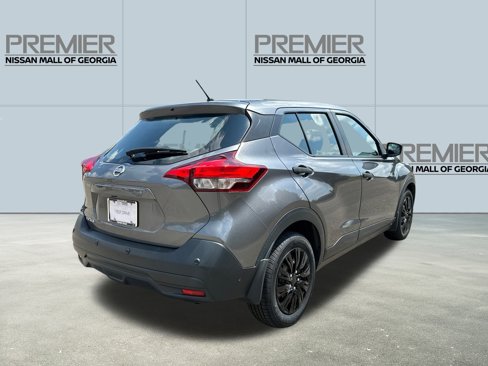Certified 2020 Nissan Kicks S image 5