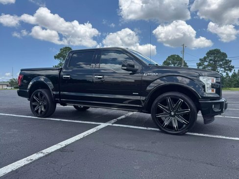 Used 2017 Ford F150 Limited image 3