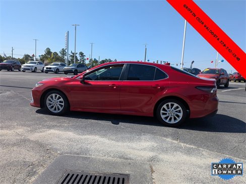 Used 2024 Toyota Camry LE image 6