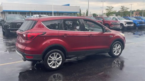 Used 2019 Ford Escape SE image 8