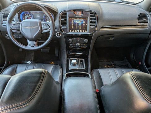Used 2016 Chrysler 300 S image 28