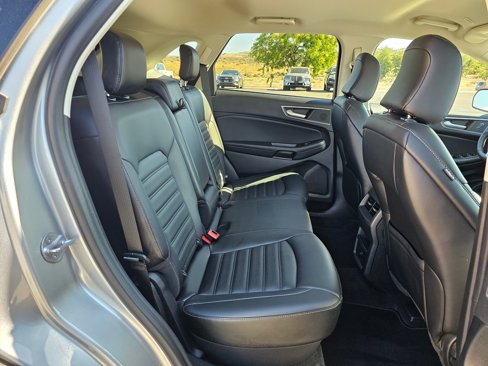 Used 2024 Ford Edge SEL image 14