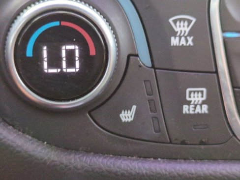 Used 2019 Chevrolet Equinox LT image 23