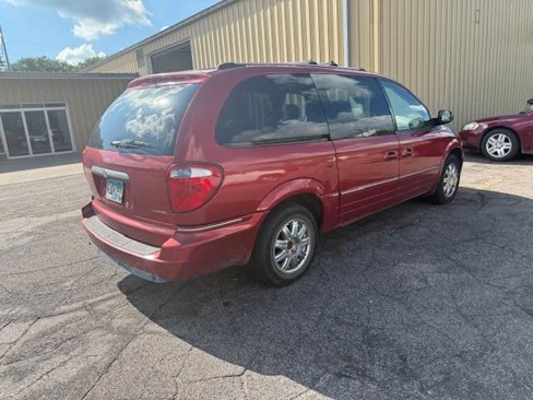Used 2006 Chrysler Town & Country Limited w/ Trailer Tow Prep Group image 8