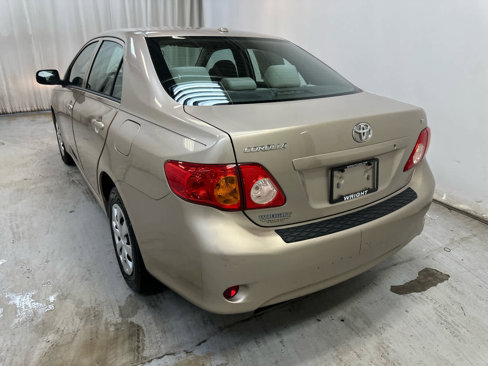 Used 2010 Toyota Corolla LE image 2