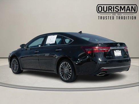 Used 2016 Toyota Avalon Limited image 4