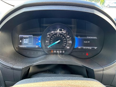 Used 2023 Ford Edge SEL image 7