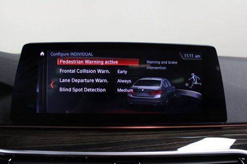 Used 2019 BMW 540i w/ M Sport Package image 32