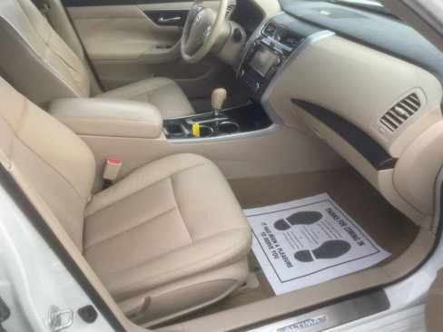 Used 2013 Nissan Altima 2.5 SL w/ Technology Pkg image 20