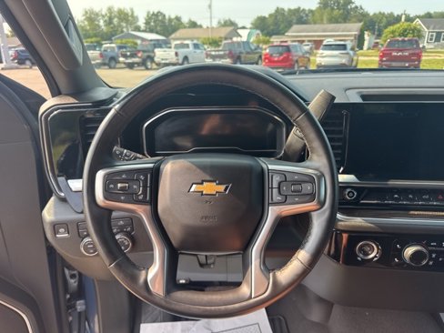 Used 2024 Chevrolet Silverado 1500 LT image 15
