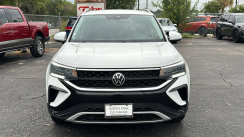 Used 2022 Volkswagen Taos SE image 3