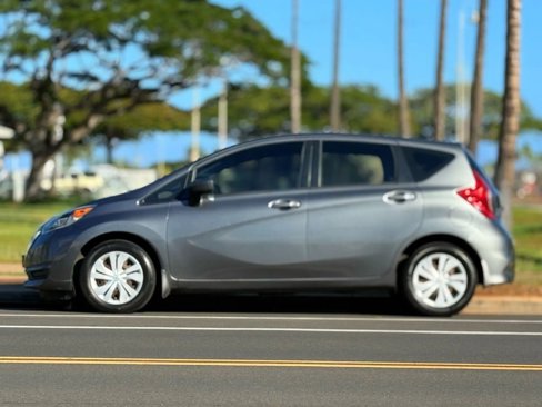 Used 2017 Nissan Versa Note SV image 2
