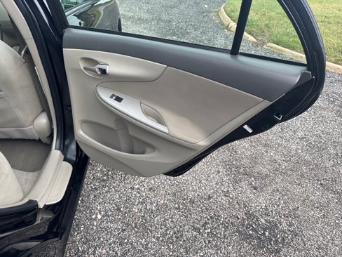 Used 2010 Toyota Corolla LE image 16