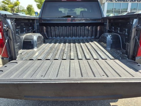 Used 2021 Chevrolet Silverado 1500 LT image 10