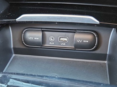 Used 2019 Kia Cadenza Premium image 31