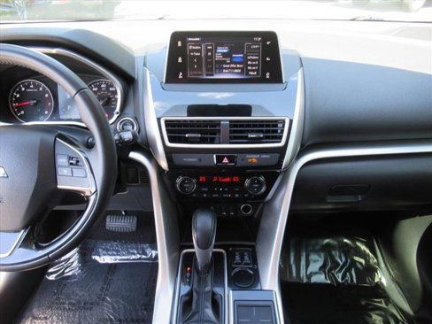 Used 2020 Mitsubishi Eclipse Cross SE image 19