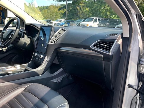 Used 2022 Ford Edge SEL image 17