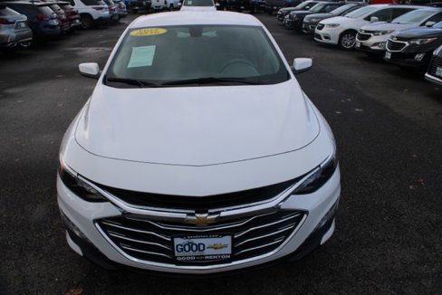 Used 2022 Chevrolet Malibu LT image 2