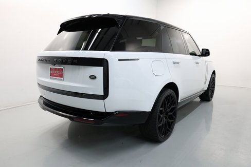 Used 2023 Land Rover Range Rover SE image 57