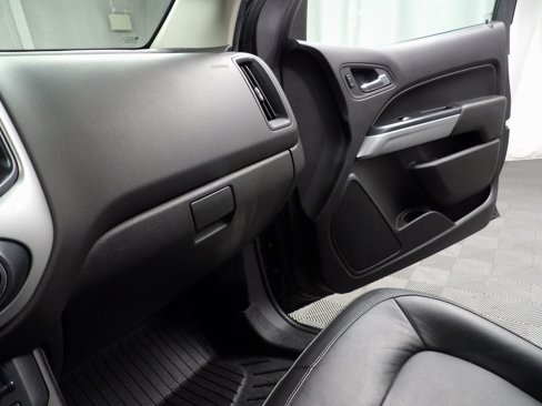 Used 2018 Chevrolet Colorado ZR2 image 11