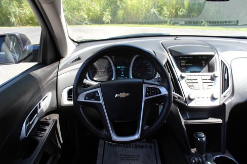Used 2017 Chevrolet Equinox LT w/ Convenience Package image 19