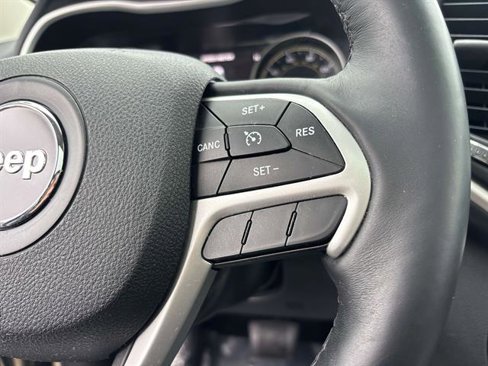 Used 2015 Jeep Cherokee Limited image 17