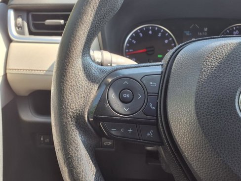 Used 2019 Toyota RAV4 XLE image 17