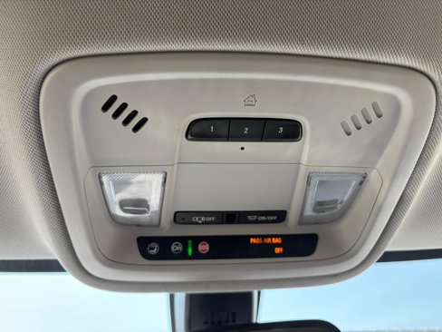 Used 2019 Chevrolet Traverse LT w/ LPO, Cargo Package image 27