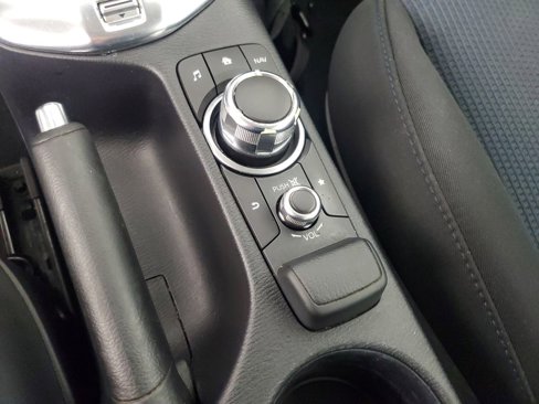 Used 2017 Toyota Yaris iA image 16