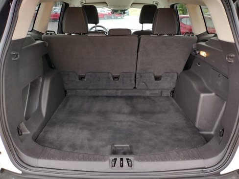 Used 2017 Ford Escape SE w/ SE Cold Weather Package image 7